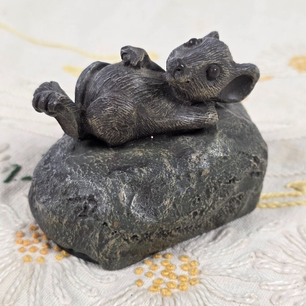 FIGI Mouse Rockey Hidden Trinket Box Figurine 1998 Mouse on Rock Collectible